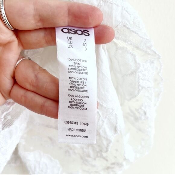 Elegant White Lace Trim Top - Picture 4 of 8